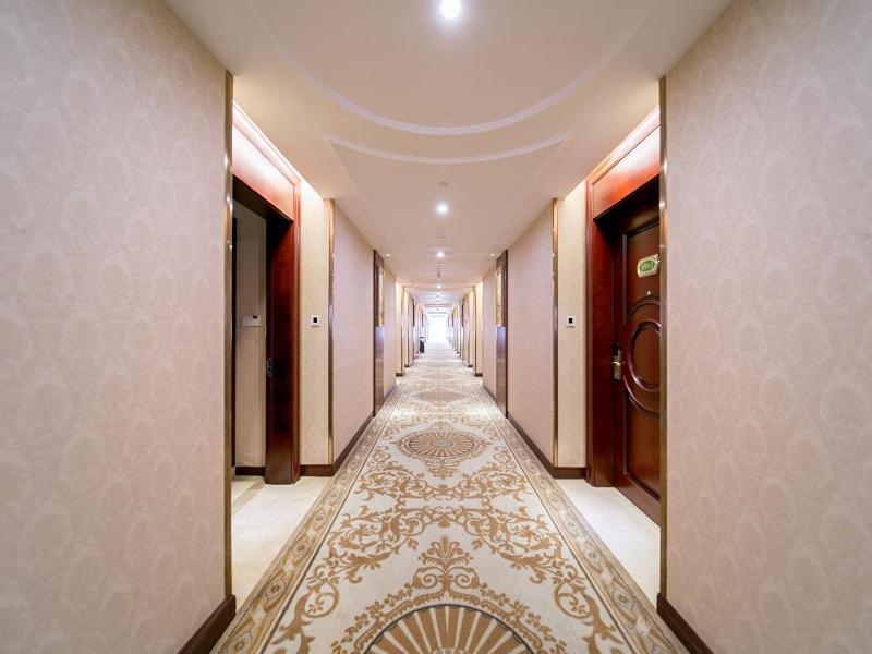 Vienna Classic Hotel Shizhongshan Avenue Jiujiang  Eksteriør billede